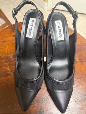 Steve Madden Black Pointed Slingback Heels